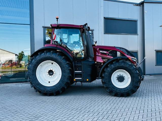 Valtra Q305 DEMO Super Compleet! - Trator: foto 4 Valtra Q305 DEMO Super Compleet! - Trator: foto 4