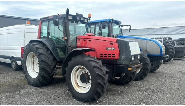 Valtra Valmet 8450, Voorasvering! - Trator: foto 1 Valtra Valmet 8450, Voorasvering! - Trator: foto 1