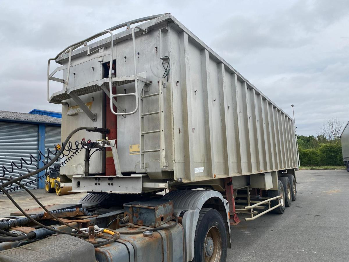 Semi-reboque basculante Benalu: foto 6 Semi-reboque basculante Benalu: foto 6