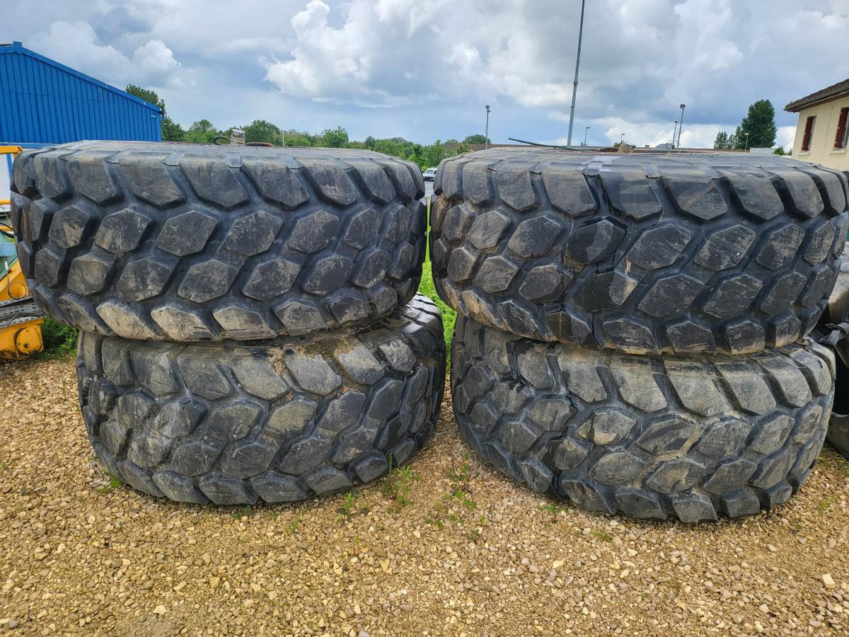 Bridgestone - Pneu por Máquina de construção: foto 2 Bridgestone - Pneu por Máquina de construção: foto 2