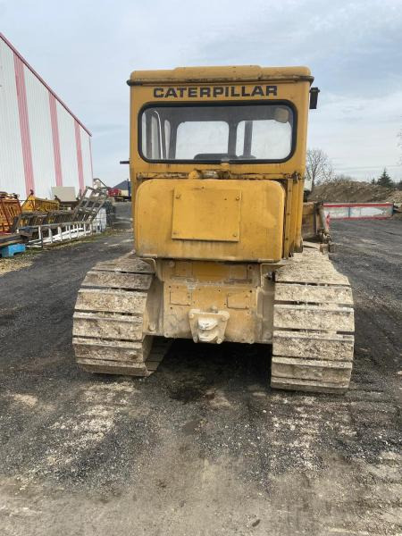 Caterpillar D4D - Buldôzer: foto 4 Caterpillar D4D - Buldôzer: foto 4