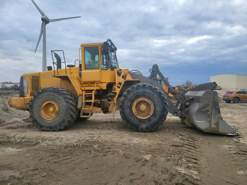 Volvo L 220 E - Pá carregadora de rodas: foto 1 Volvo L 220 E - Pá carregadora de rodas: foto 1