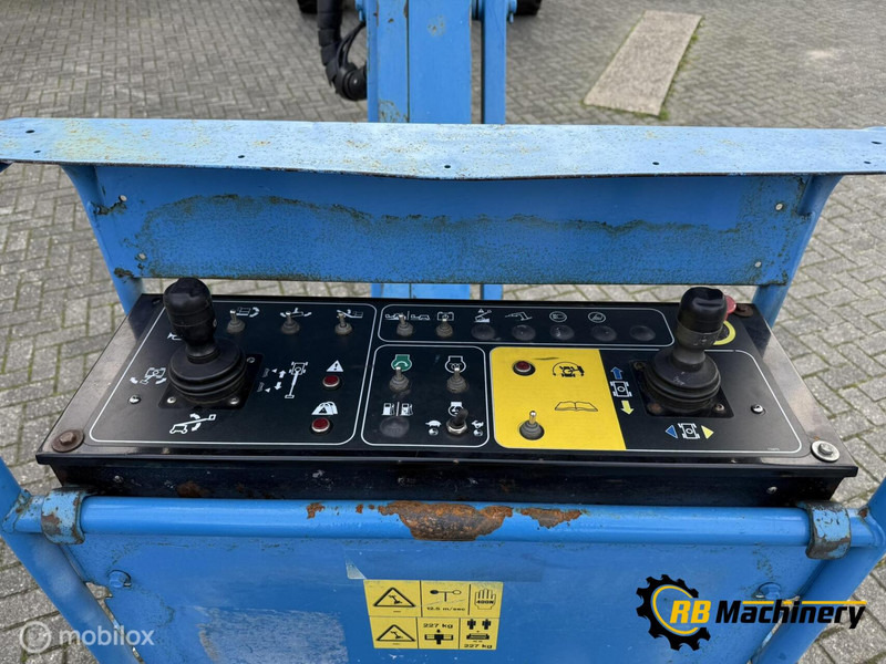 Empilhadeira Genie S-85: foto 10 Empilhadeira Genie S-85: foto 10