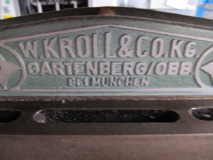 ELEKTRISCHE PERFORIERMASCHINE W. KROLL & CO. KG. - Máquina de impressão: foto 3 ELEKTRISCHE PERFORIERMASCHINE W. KROLL & CO. KG. - Máquina de impressão: foto 3