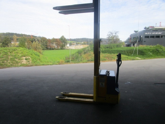 Stacker ELEKTRO HUBAMEISE STÖCKLIN 3 PzS 270: foto 6