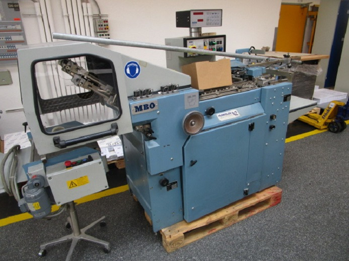 MBO T400-1-400/4 - Máquina de dobrar papel: foto 2 MBO T400-1-400/4 - Máquina de dobrar papel: foto 2