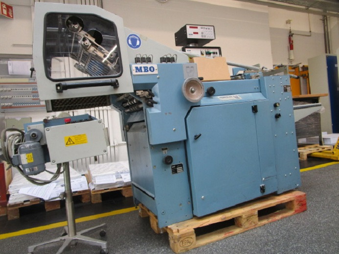 MBO T400-1-400/4 - Máquina de dobrar papel: foto 3 MBO T400-1-400/4 - Máquina de dobrar papel: foto 3