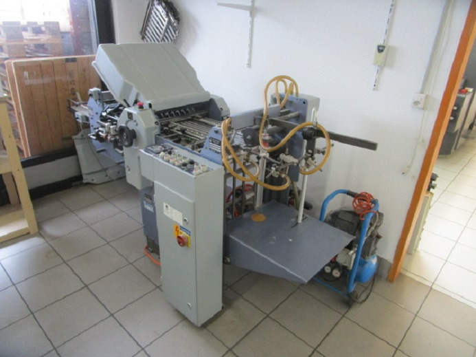 STAHL T36-4 / KB-F (BEIPACKZETTEL FÜR MEDIKAMENTE) - Máquina de dobrar papel: foto 2 STAHL T36-4 / KB-F (BEIPACKZETTEL FÜR MEDIKAMENTE) - Máquina de dobrar papel: foto 2