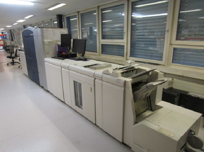 XEROX COLORPRESS 1000 / Colour 1000 mit Freeflow Printserver und Clear Toner - Máquina de impressão digital: foto 5 XEROX COLORPRESS 1000 / Colour 1000 mit Freeflow Printserver und Clear Toner - Máquina de impressão digital: foto 5