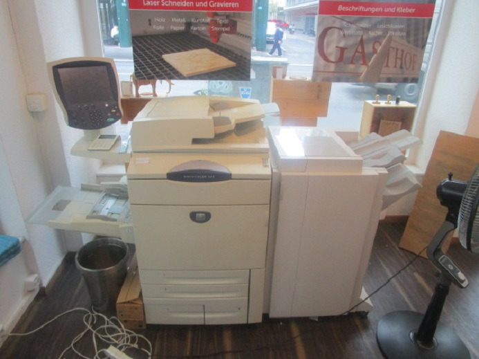 XEROX DC250 (Drucken, Kopieren, Scannen) mit Broschürenfinischer - Máquina de impressão digital: foto 1 XEROX DC250 (Drucken, Kopieren, Scannen) mit Broschürenfinischer - Máquina de impressão digital: foto 1