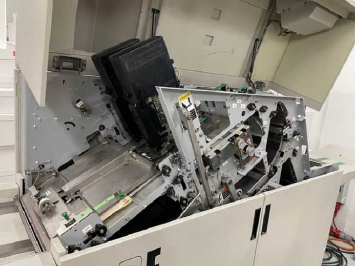 ZUSAMMENTRAGMASCHINE BOURG: 2xTÜRME BST10 & BDF - Máquina de impressão: foto 5 ZUSAMMENTRAGMASCHINE BOURG: 2xTÜRME BST10 & BDF - Máquina de impressão: foto 5