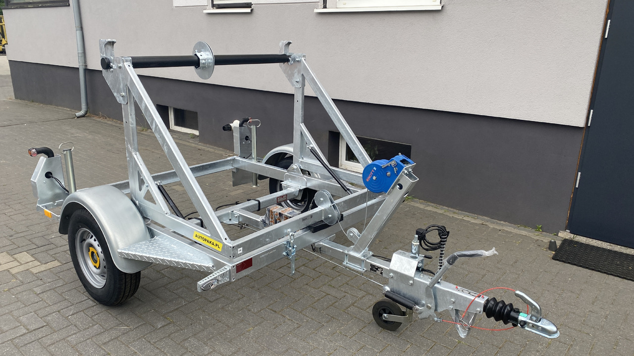 PRZYCZEPA KABLOWA POD BĘBEN KABLOWY ŚWIATŁOWÓD / CABLE TRAILER FOR FIBER OPTIC CABLE DRUM - Reboque para bobinas: foto 2 PRZYCZEPA KABLOWA POD BĘBEN KABLOWY ŚWIATŁOWÓD / CABLE TRAILER FOR FIBER OPTIC CABLE DRUM - Reboque para bobinas: foto 2