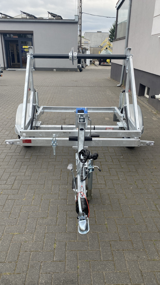 PRZYCZEPA KABLOWA POD BĘBEN KABLOWY ŚWIATŁOWÓD / CABLE TRAILER FOR FIBER OPTIC CABLE DRUM - Reboque para bobinas: foto 3 PRZYCZEPA KABLOWA POD BĘBEN KABLOWY ŚWIATŁOWÓD / CABLE TRAILER FOR FIBER OPTIC CABLE DRUM - Reboque para bobinas: foto 3