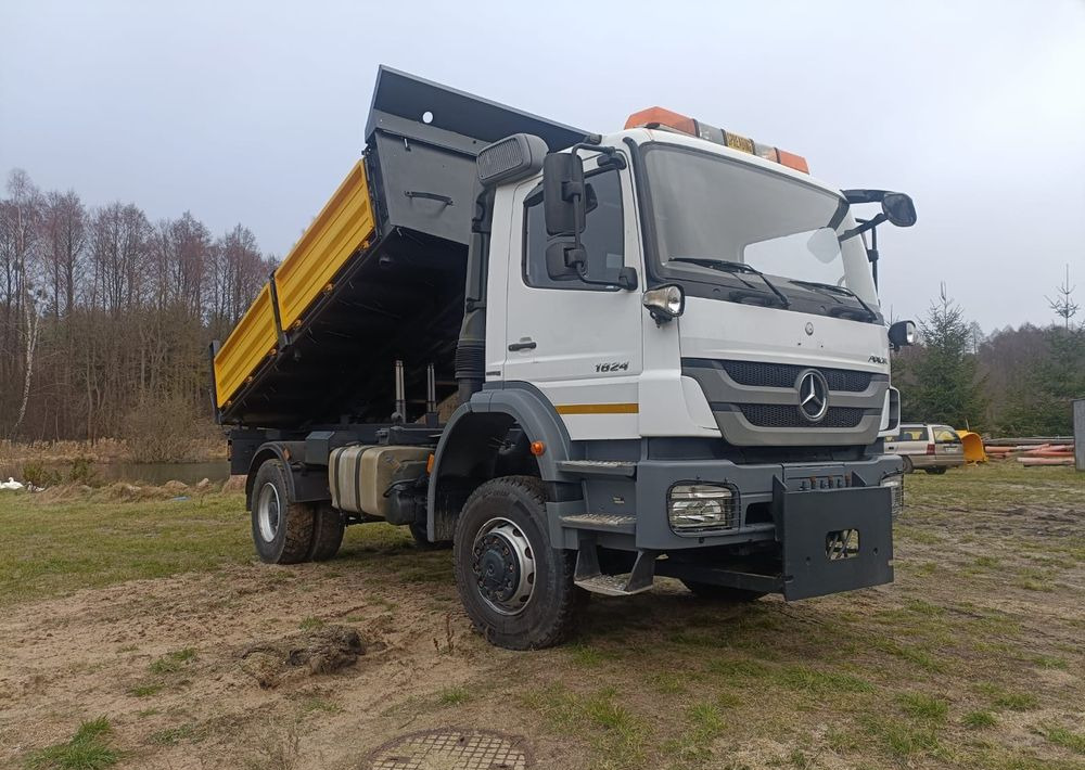 Mercedes-Benz Axor 1824 - Veículo limpa-neves: foto 2 Mercedes-Benz Axor 1824 - Veículo limpa-neves: foto 2