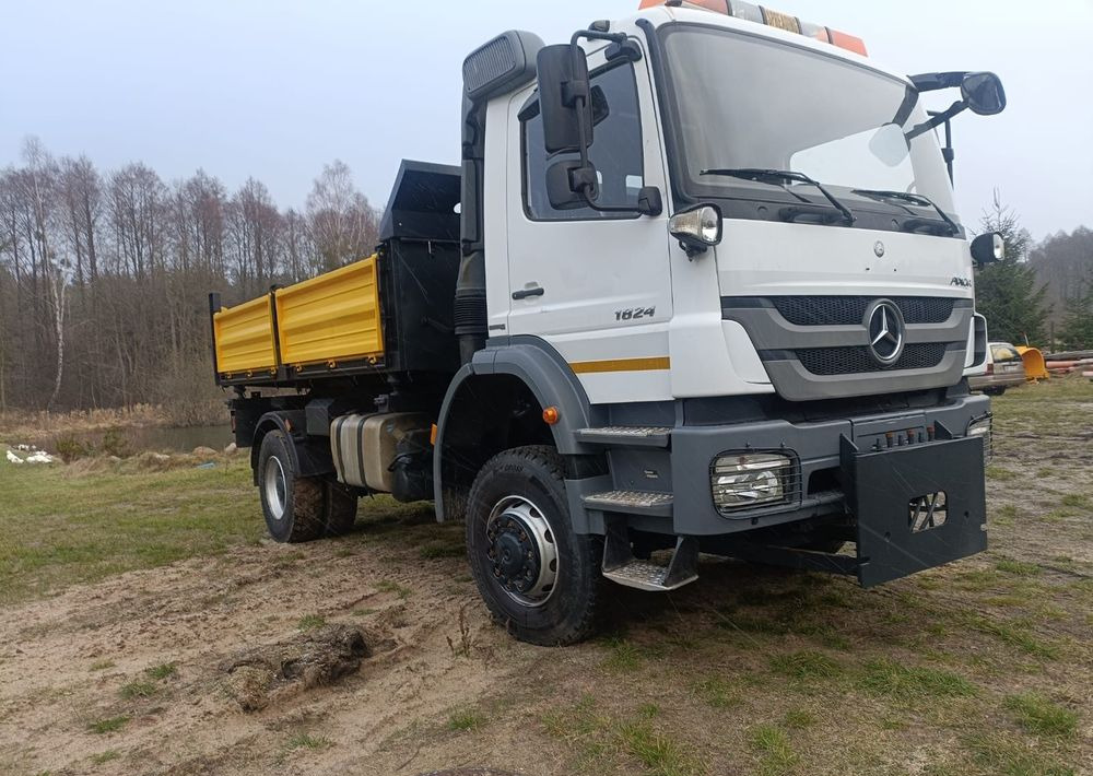 Mercedes-Benz Axor 1824 - Veículo limpa-neves: foto 3 Mercedes-Benz Axor 1824 - Veículo limpa-neves: foto 3