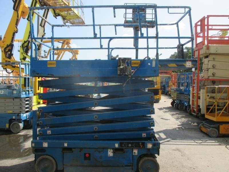 Haulotte Compact 14 - Plataforma de Tijera/ Plataforma de tesoura: foto 5 Haulotte Compact 14 - Plataforma de Tijera/ Plataforma de tesoura: foto 5