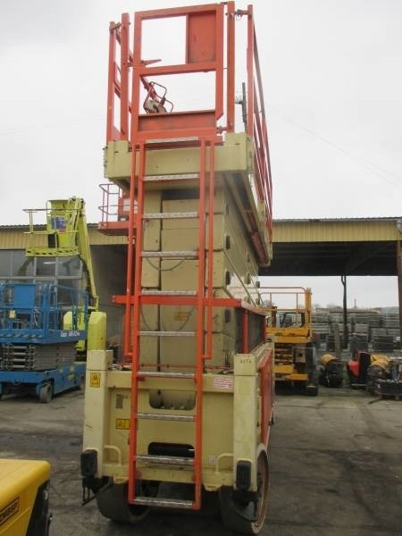 Plataforma de Tijera/ Plataforma de tesoura JLG Liftlux 245-12: foto 8