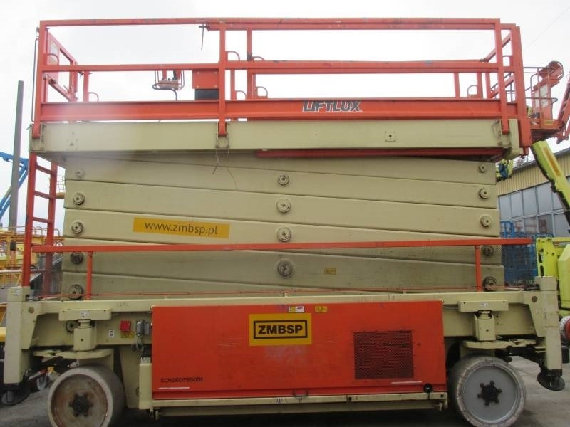 Plataforma de Tijera/ Plataforma de tesoura JLG Liftlux 245-12: foto 6