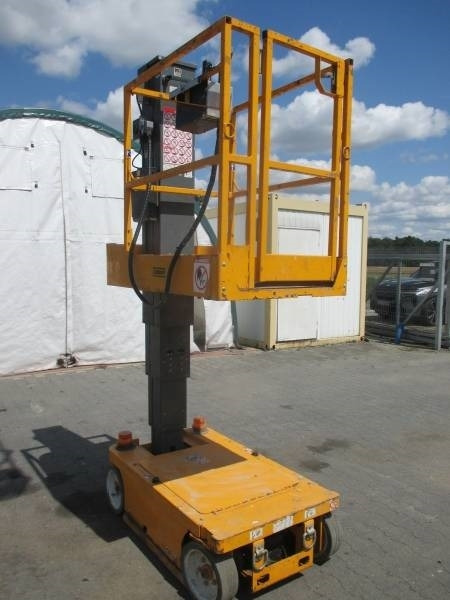 SkyJack SJ 12 - Plataforma de mastro vertical: foto 3 SkyJack SJ 12 - Plataforma de mastro vertical: foto 3