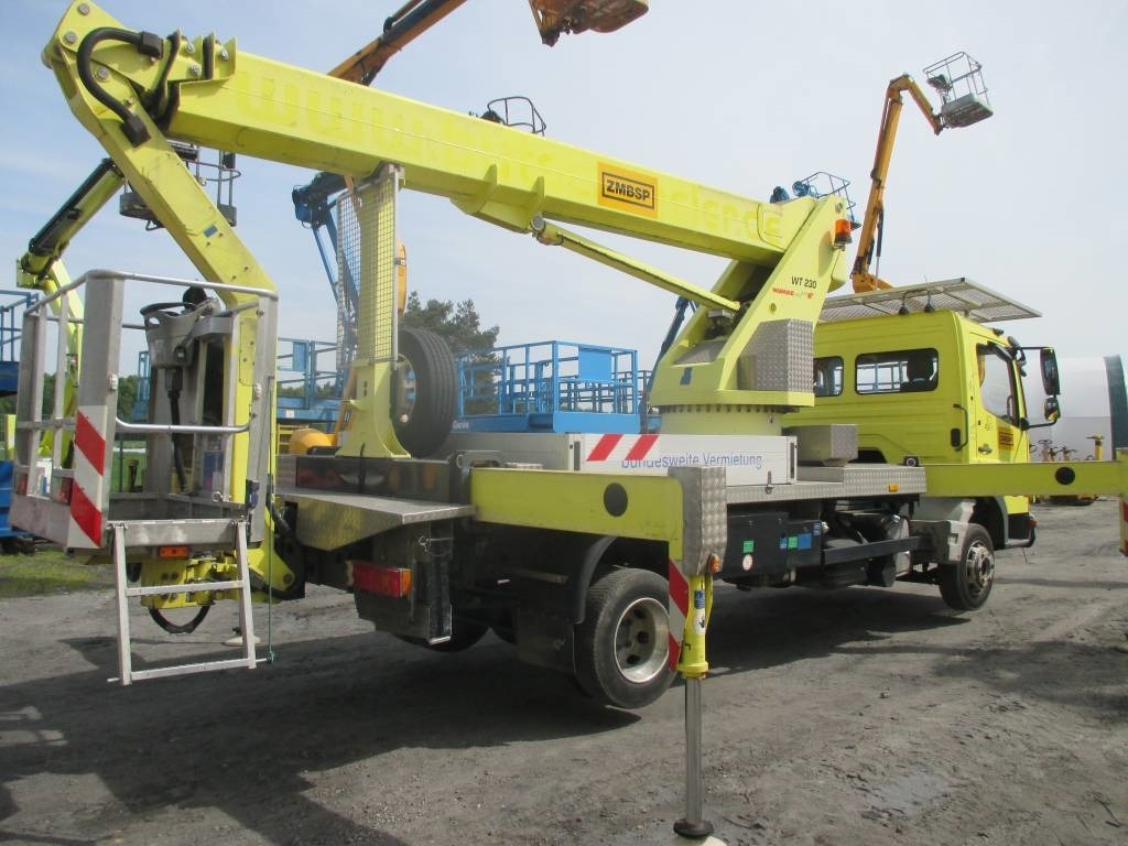 Wumag WT 230 - Caminhão com plataforma aérea: foto 3 Wumag WT 230 - Caminhão com plataforma aérea: foto 3