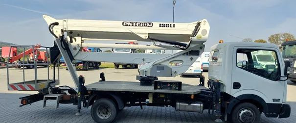Nissan NT 400 CABSTAR podnośnik koszowy ISOLI PNT 210 JD4 - Caminhão com plataforma aérea: foto 3 Nissan NT 400 CABSTAR podnośnik koszowy ISOLI PNT 210 JD4 - Caminhão com plataforma aérea: foto 3