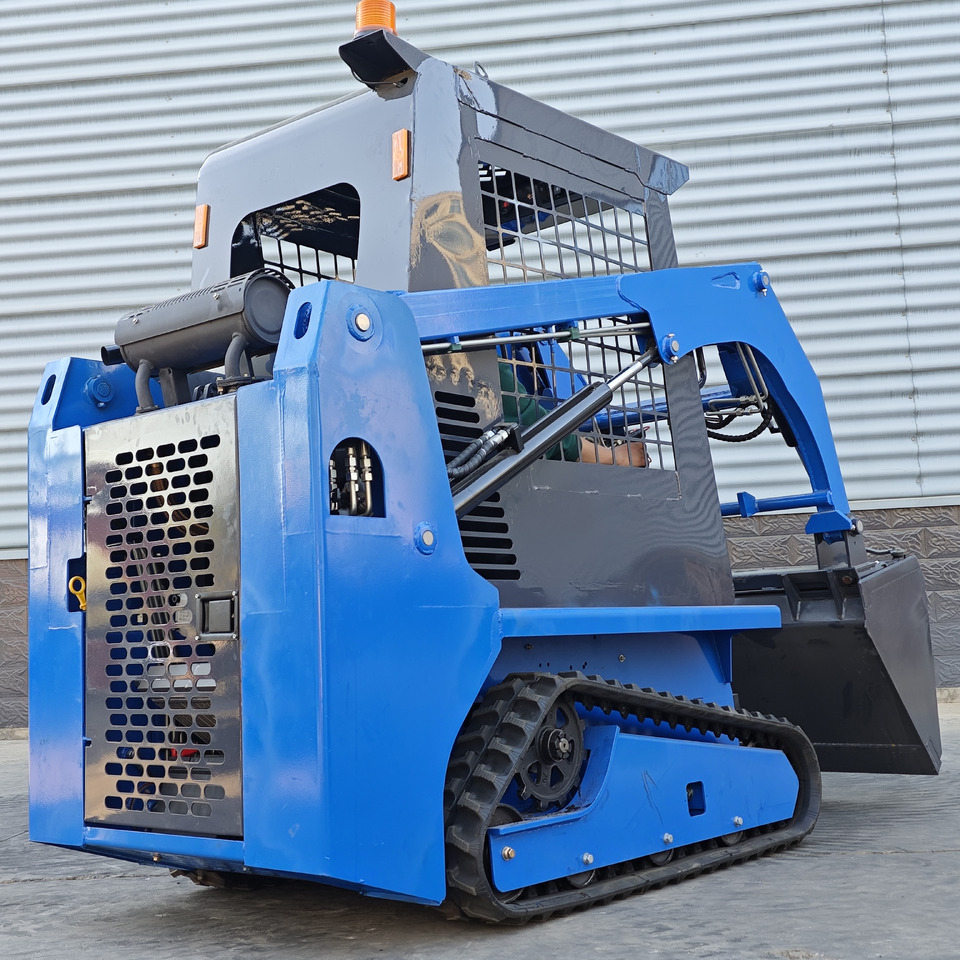 LEZUM LA670 Skid Steer Euro 5/Epa Engine Kubota Mini Small Skid Steer Loader For Sale - Mini pá carregadora: foto 5 LEZUM LA670 Skid Steer Euro 5/Epa Engine Kubota Mini Small Skid Steer Loader For Sale - Mini pá carregadora: foto 5