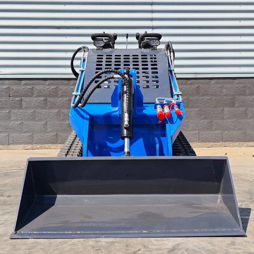 LEZUM Free Shipping Mini Skid Steer Loader Compact Track Electric/Diesel Chinese Mini Skid Steer Loader For Sale With Mini Skid Steer Attachments 4 In 1 Bucket - Mini pá carregadora: foto 4 LEZUM Free Shipping Mini Skid Steer Loader Compact Track Electric/Diesel Chinese Mini Skid Steer Loader For Sale With Mini Skid Steer Attachments 4 In 1 Bucket - Mini pá carregadora: foto 4