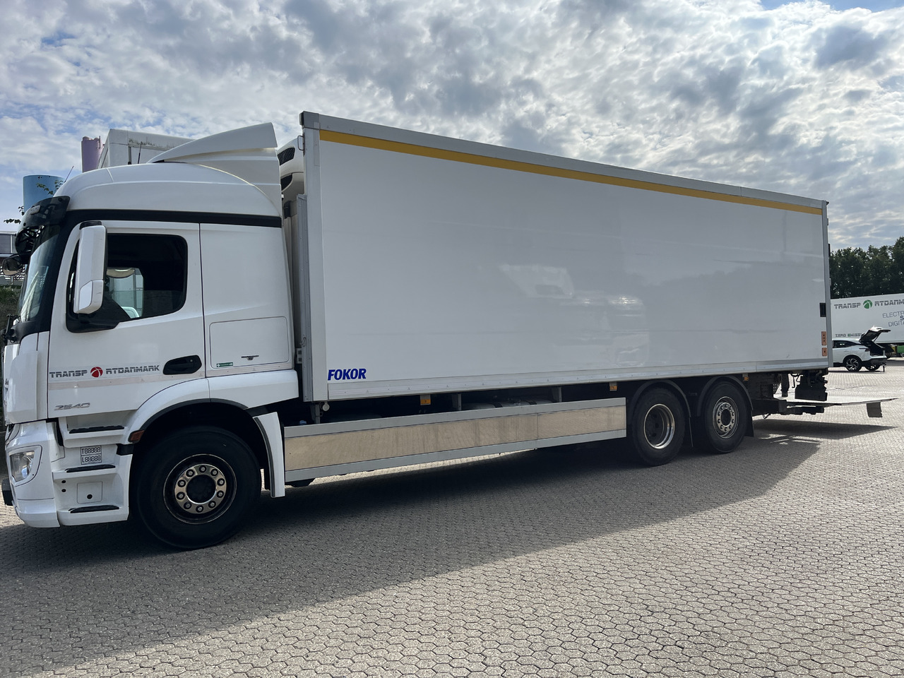 MERCEDES-BENZ Actros 2540 - Camião frigorífico: foto 2 MERCEDES-BENZ Actros 2540 - Camião frigorífico: foto 2