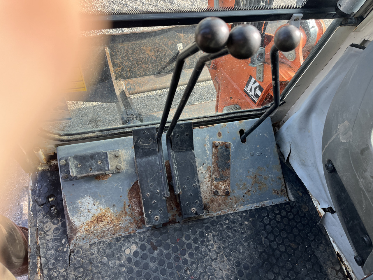Mini escavadeira SCHAEFF HR 32: foto 8