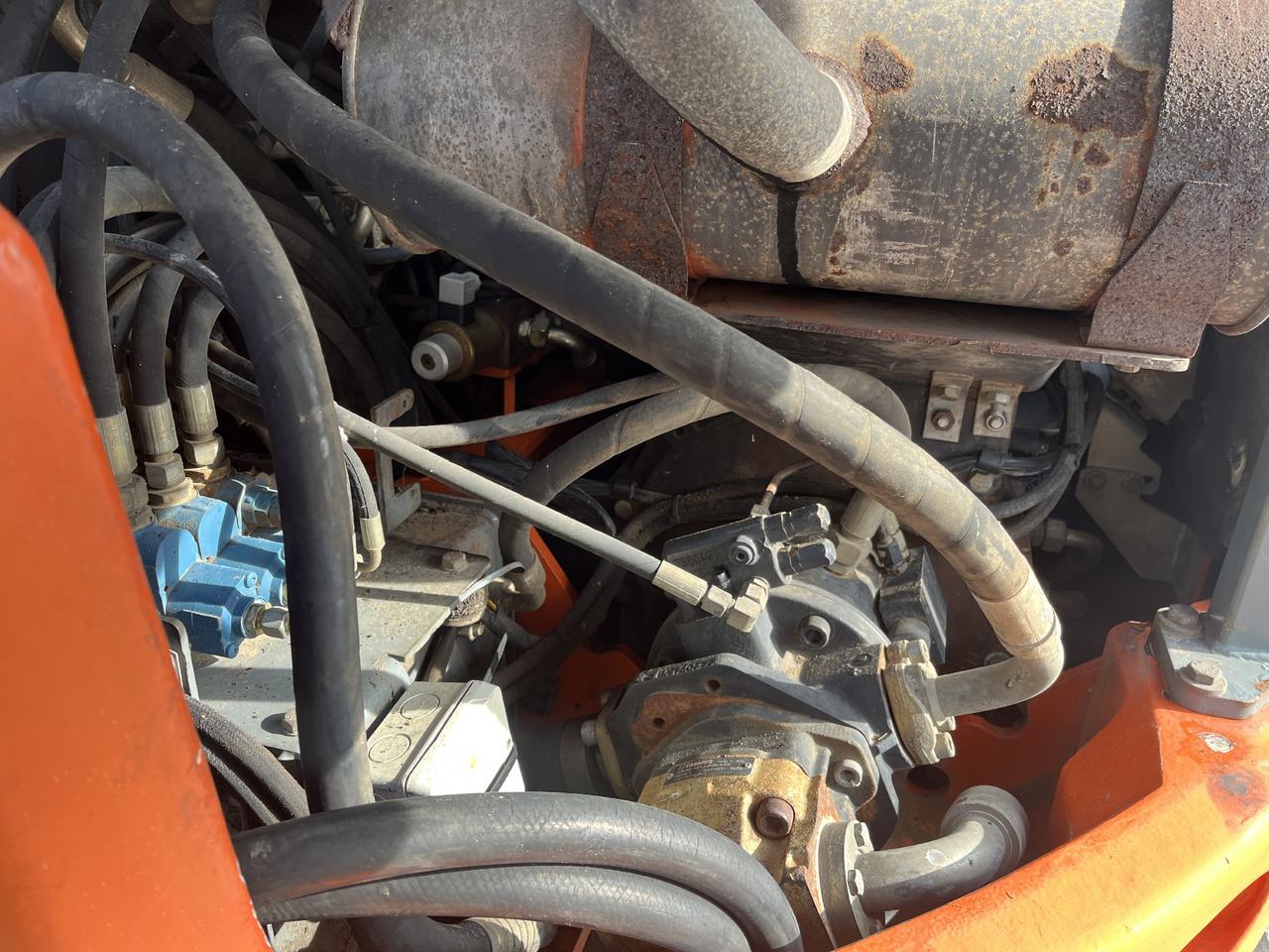 Mini escavadeira SCHAEFF HR 32: foto 13