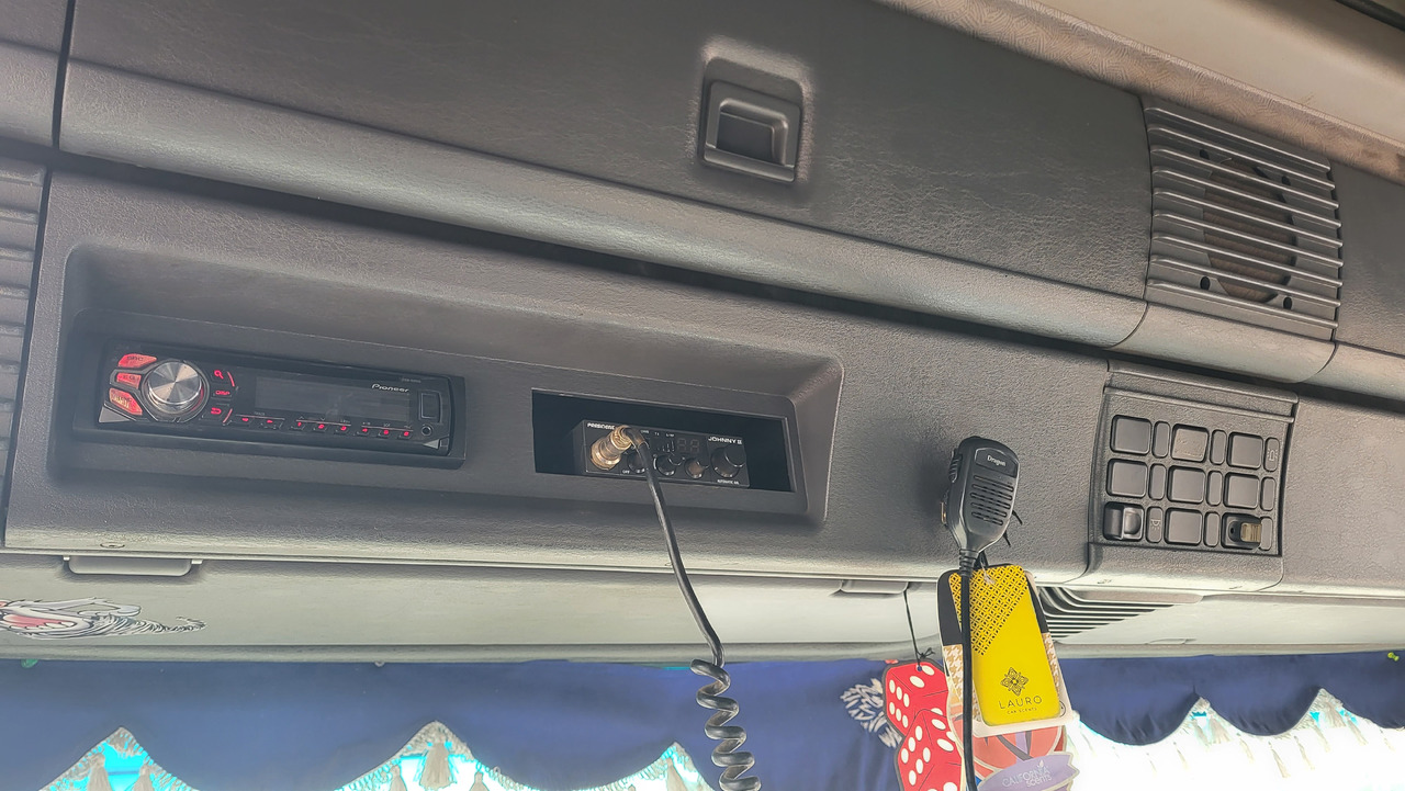 Camião chassi SCANIA R124 420 6X4: foto 32
