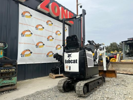 Bobcat E10 Joystick à 12500€ HT - Mini escavadeira: foto 4 Bobcat E10 Joystick à 12500€ HT - Mini escavadeira: foto 4