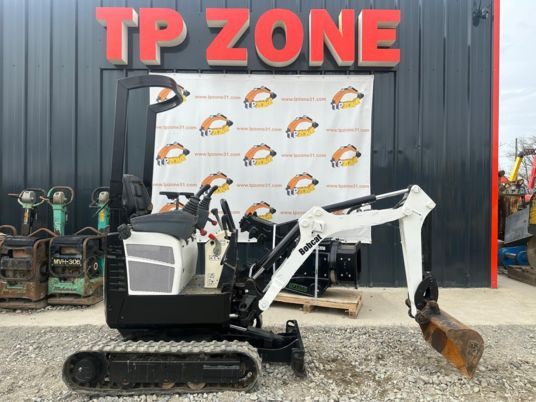 Bobcat E10 Joystick à 12500€ HT - Mini escavadeira: foto 1 Bobcat E10 Joystick à 12500€ HT - Mini escavadeira: foto 1