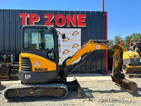 Bobcat E26 cabine a 21500 € HT - Mini escavadeira: foto 1 Bobcat E26 cabine a 21500 € HT - Mini escavadeira: foto 1
