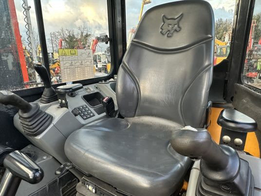 Bobcat E50 à 27 900 € HT - Mini escavadeira: foto 3 Bobcat E50 à 27 900 € HT - Mini escavadeira: foto 3