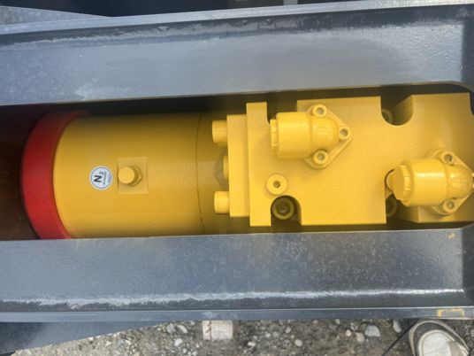 Brh mustang pour pelle de 6T à 12T - Martelo hidráulico: foto 4 Brh mustang pour pelle de 6T à 12T - Martelo hidráulico: foto 4