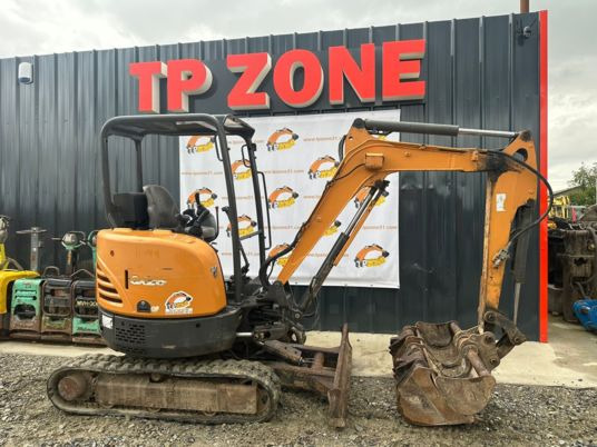 Case CX26C Canopy - Mini escavadeira: foto 3 Case CX26C Canopy - Mini escavadeira: foto 3