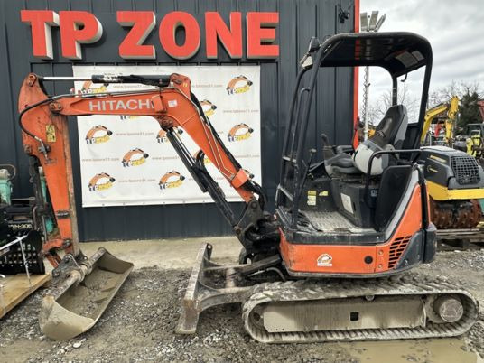 Hitachi ZX29U-3 Balancier long à 18 500 € HT - Mini escavadeira: foto 2 Hitachi ZX29U-3 Balancier long à 18 500 € HT - Mini escavadeira: foto 2