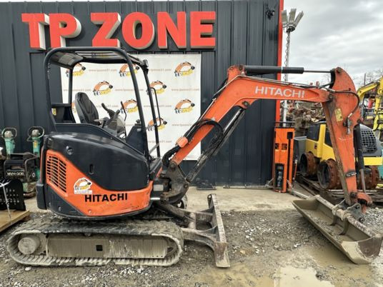 Hitachi ZX29U-3 Balancier long à 18 500 € HT - Mini escavadeira: foto 1 Hitachi ZX29U-3 Balancier long à 18 500 € HT - Mini escavadeira: foto 1