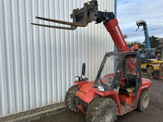 Manitou BT420 Evo - 4x4 - Empilhador telescópico: foto 4 Manitou BT420 Evo - 4x4 - Empilhador telescópico: foto 4