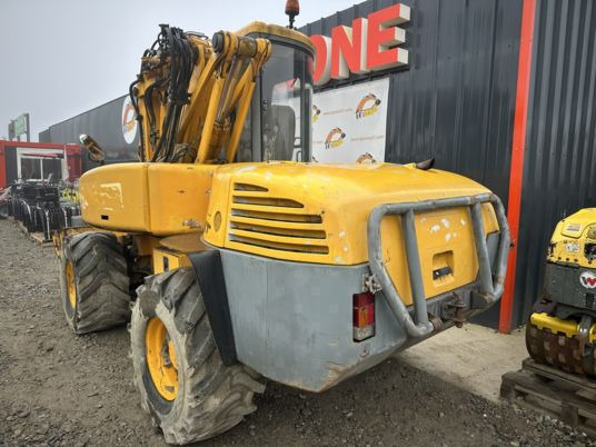 Mecalac 12MXT à 14900 Euros HT - Escavadeira de rodas: foto 4 Mecalac 12MXT à 14900 Euros HT - Escavadeira de rodas: foto 4