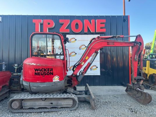 Wacker Neuson EZ38 Cabine à 19900 € HT - Mini escavadeira: foto 1 Wacker Neuson EZ38 Cabine à 19900 € HT - Mini escavadeira: foto 1