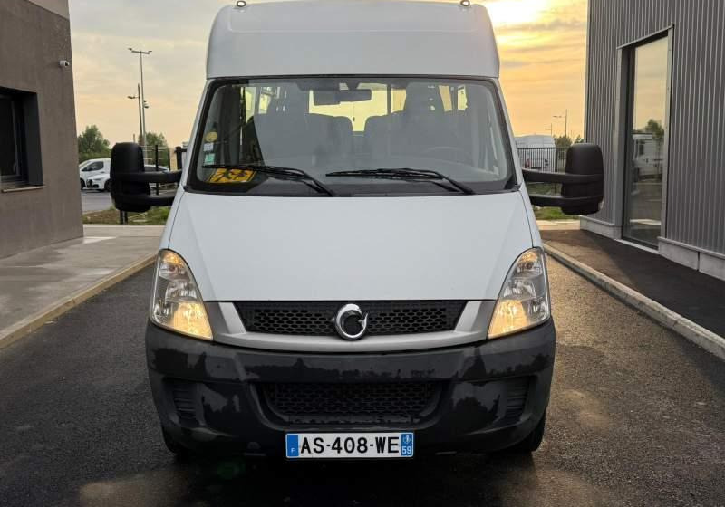 Iveco Daily DURISOTTI / 28miejsc - Ônibus suburbano: foto 2 Iveco Daily DURISOTTI / 28miejsc - Ônibus suburbano: foto 2