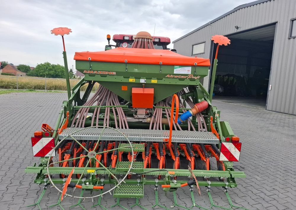Amazone AIRSTAR PROFI 3 Metrowy , Brona Kg 302, 2011 Rok , Nie Malowany , Stan Idealny - Semeadeira: foto 3 Amazone AIRSTAR PROFI 3 Metrowy , Brona Kg 302, 2011 Rok , Nie Malowany , Stan Idealny - Semeadeira: foto 3