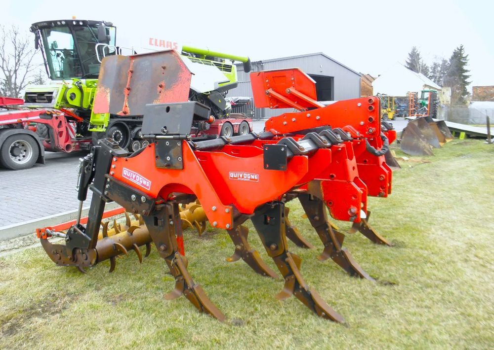 Inny Quivogne 3 metry Głębosz 2014 Rok , Stan Idealny - Maquina para lavrar a terra: foto 4 Inny Quivogne 3 metry Głębosz 2014 Rok , Stan Idealny - Maquina para lavrar a terra: foto 4