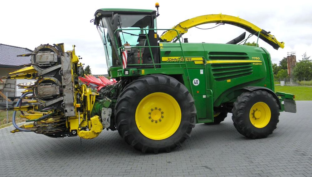 John Deere 7750 ProDrive 2008 Rok, +Kemper 375, +podbieracz do traw, Nie Malowany, Stan Bardzo Dobry - Picadora de forragem automotriz: foto 4 John Deere 7750 ProDrive 2008 Rok, +Kemper 375, +podbieracz do traw, Nie Malowany, Stan Bardzo Dobry - Picadora de forragem automotriz: foto 4