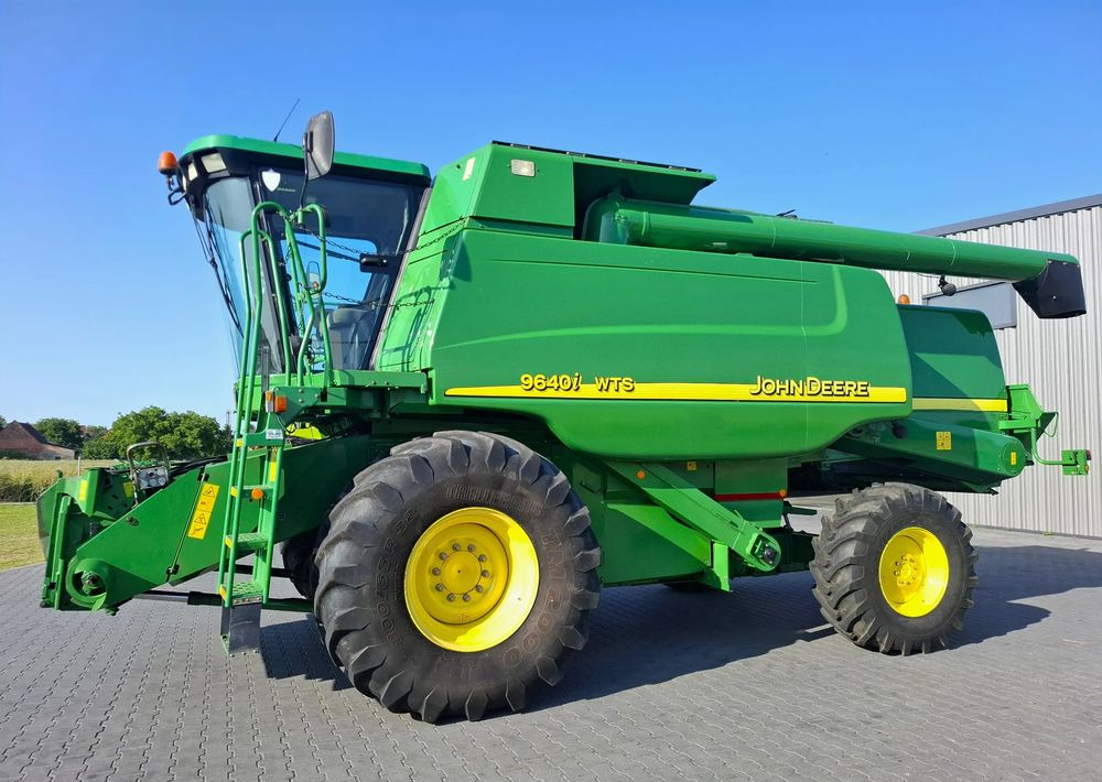John Deere WTS 9640i 2005 Rok, heder 6,1m, Stol do rzepaku, Nie Malowany, Stan Bardzo Dobry - Ceifeira debulhadora: foto 1 John Deere WTS 9640i 2005 Rok, heder 6,1m, Stol do rzepaku, Nie Malowany, Stan Bardzo Dobry - Ceifeira debulhadora: foto 1