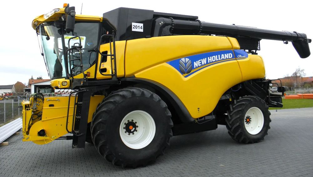 New Holland CR9080 2013 Rok , heder Varifeed 9,15m, Nowsza Wersja, Nie Malowany, Stan Idealny - Ceifeira debulhadora: foto 1 New Holland CR9080 2013 Rok , heder Varifeed 9,15m, Nowsza Wersja, Nie Malowany, Stan Idealny - Ceifeira debulhadora: foto 1