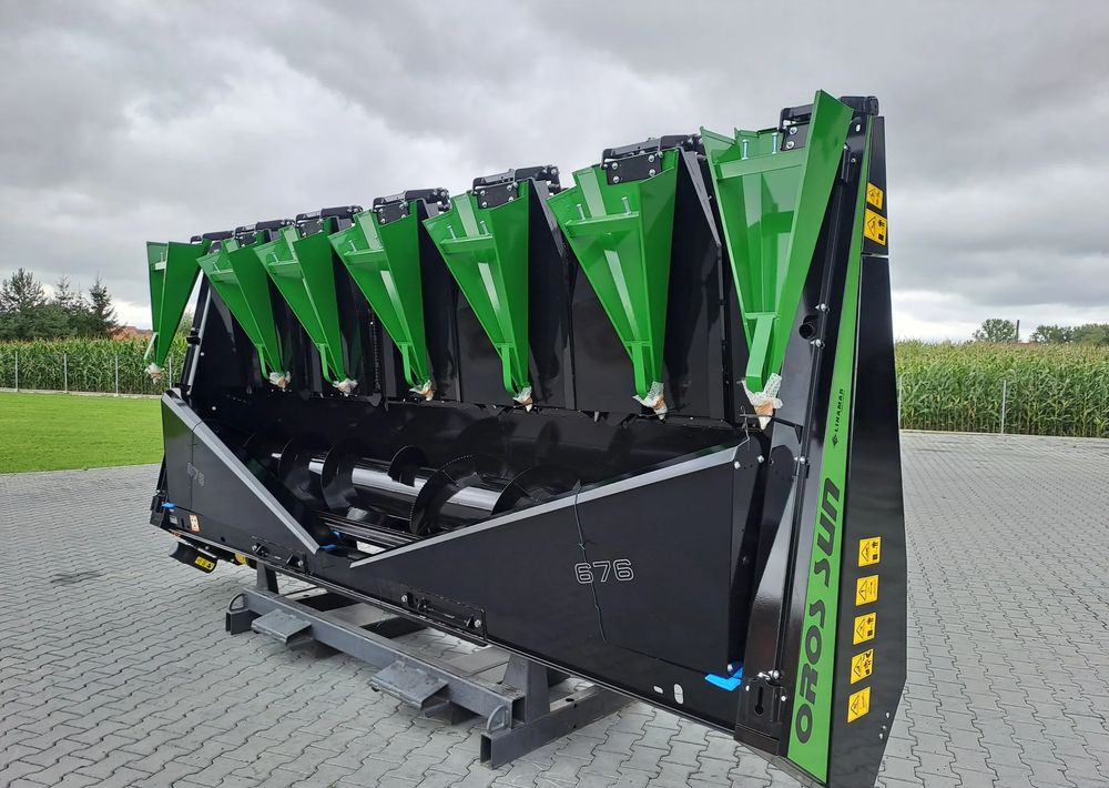 Oros Oros SUN 676 6 rzędowy, Nowe Przystawki do zbioru Słonecznika - Plataforma para colher girassol: foto 1 Oros Oros SUN 676 6 rzędowy, Nowe Przystawki do zbioru Słonecznika - Plataforma para colher girassol: foto 1