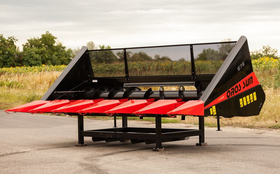 Oros SUN 876 8 rzędowy, Nowe Przystawki do zbioru słonecznika, - Plataforma para colher girassol: foto 4 Oros SUN 876 8 rzędowy, Nowe Przystawki do zbioru słonecznika, - Plataforma para colher girassol: foto 4